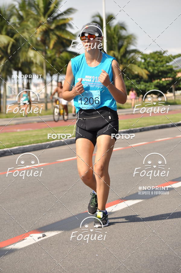 Buy your photos of the event21KES - Meia Maratona do Esprito Santo on Fotop