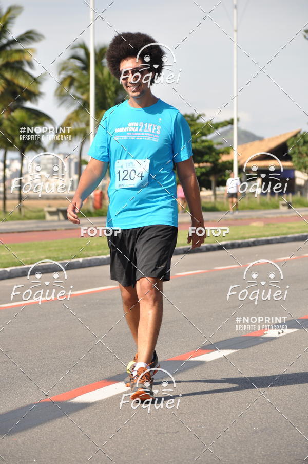 Buy your photos of the event21KES - Meia Maratona do Esprito Santo on Fotop