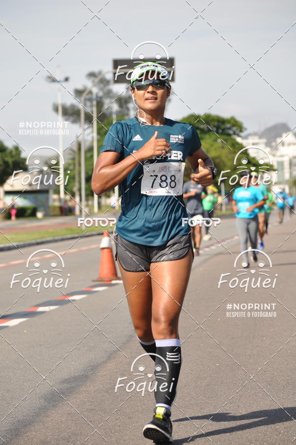 Buy your photos of the event21KES - Meia Maratona do Esprito Santo on Fotop