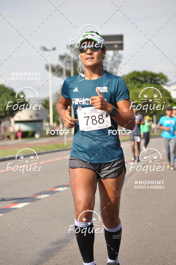 Buy your photos of the event21KES - Meia Maratona do Esprito Santo on Fotop