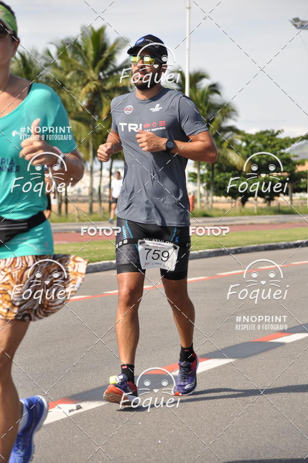 Buy your photos of the event21KES - Meia Maratona do Esprito Santo on Fotop