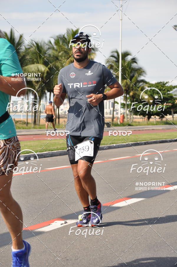 Buy your photos of the event21KES - Meia Maratona do Esprito Santo on Fotop