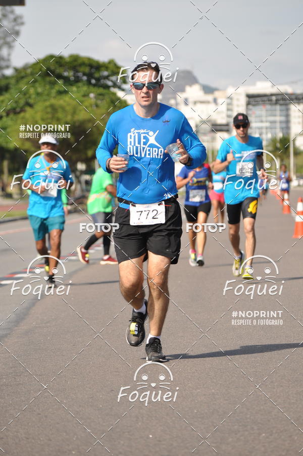 Buy your photos of the event21KES - Meia Maratona do Esprito Santo on Fotop