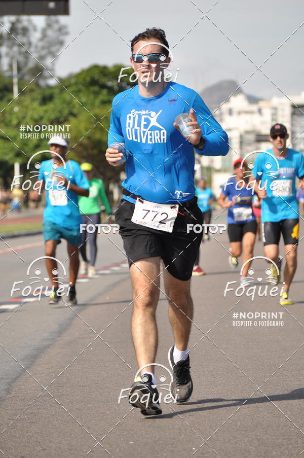 Buy your photos of the event21KES - Meia Maratona do Esprito Santo on Fotop