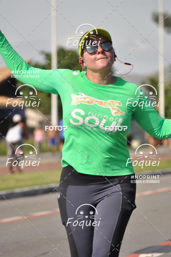 Buy your photos of the event21KES - Meia Maratona do Esprito Santo on Fotop