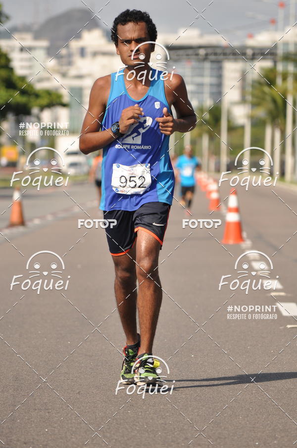 Buy your photos of the event21KES - Meia Maratona do Esprito Santo on Fotop