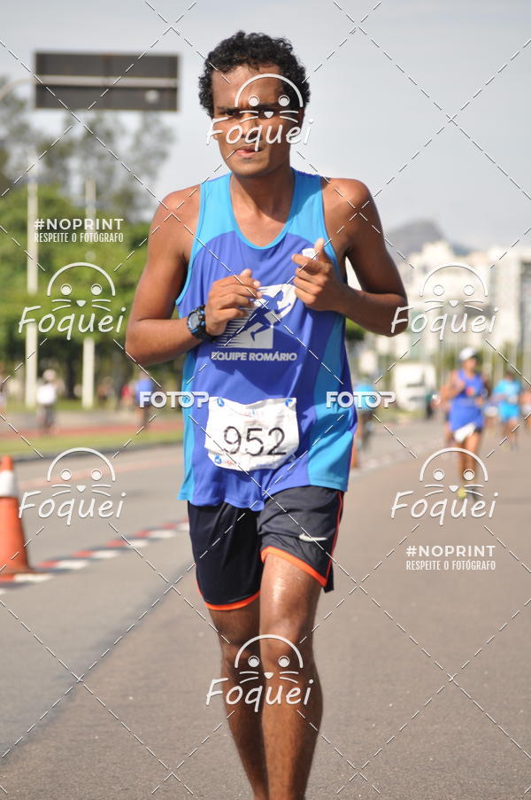 Buy your photos of the event21KES - Meia Maratona do Esprito Santo on Fotop