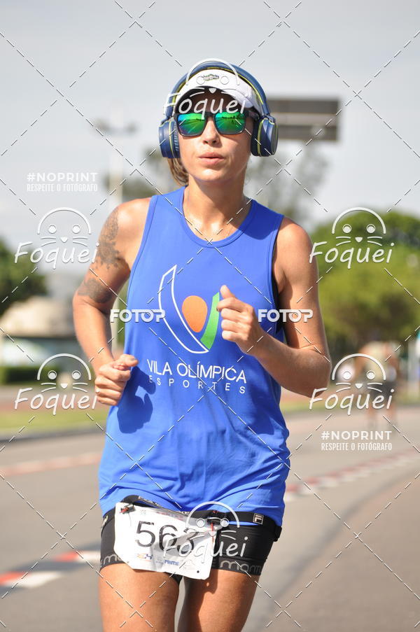 Buy your photos of the event21KES - Meia Maratona do Esprito Santo on Fotop