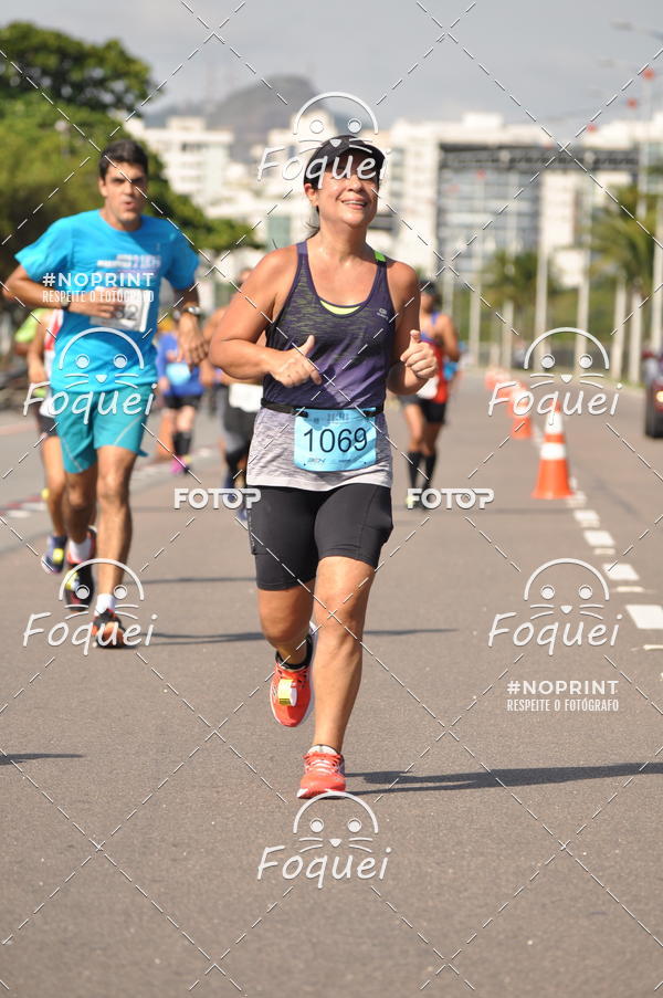 Buy your photos of the event21KES - Meia Maratona do Esprito Santo on Fotop