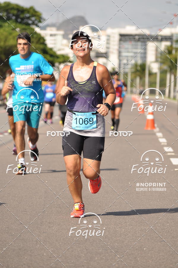 Buy your photos of the event21KES - Meia Maratona do Esprito Santo on Fotop
