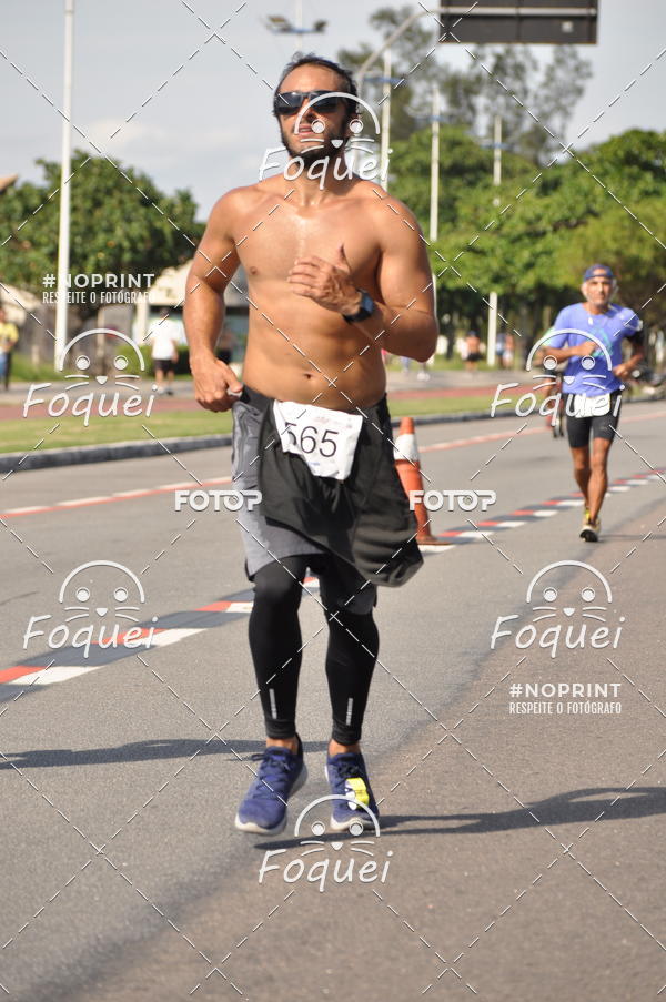 Buy your photos of the event21KES - Meia Maratona do Esprito Santo on Fotop