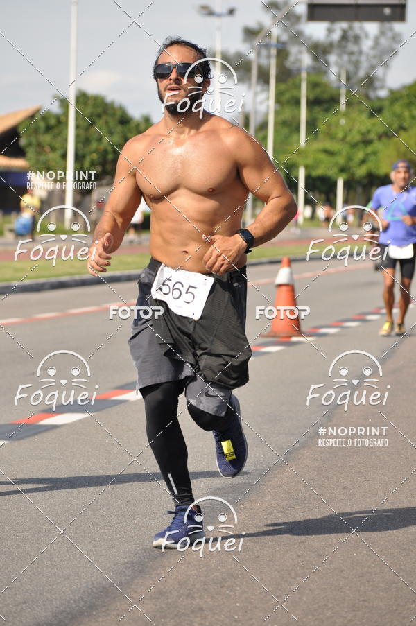 Buy your photos of the event21KES - Meia Maratona do Esprito Santo on Fotop