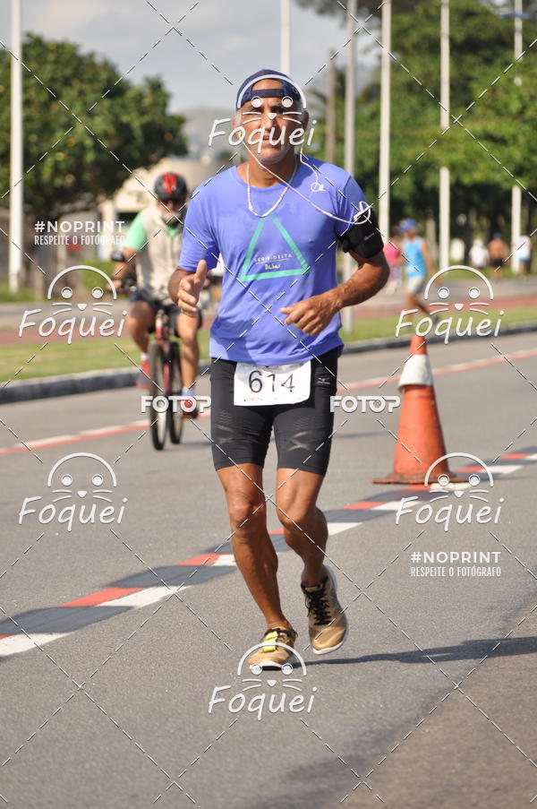 Buy your photos of the event21KES - Meia Maratona do Esprito Santo on Fotop