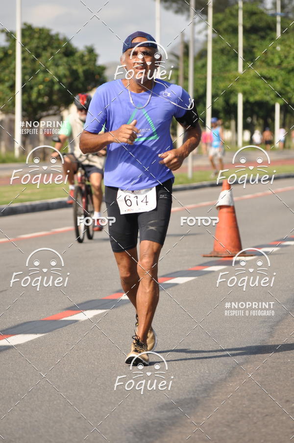 Buy your photos of the event21KES - Meia Maratona do Esprito Santo on Fotop
