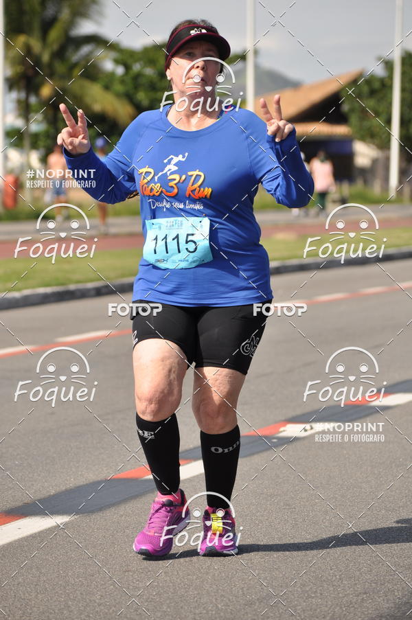 Buy your photos of the event21KES - Meia Maratona do Esprito Santo on Fotop