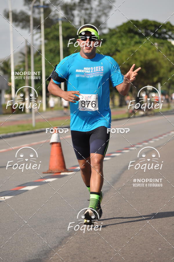 Buy your photos of the event21KES - Meia Maratona do Esprito Santo on Fotop