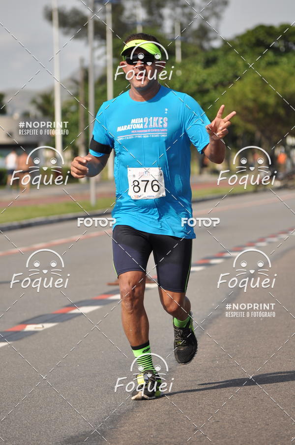 Buy your photos of the event21KES - Meia Maratona do Esprito Santo on Fotop