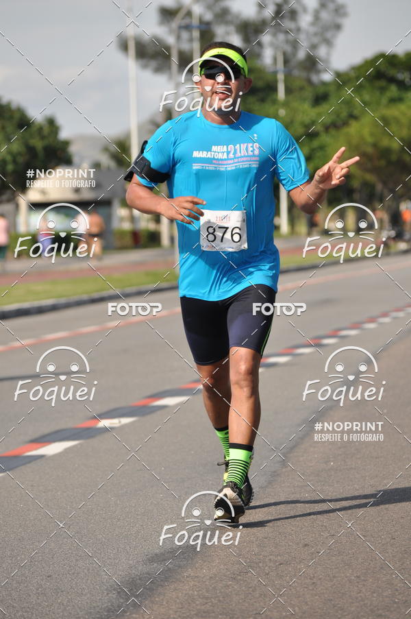 Buy your photos of the event21KES - Meia Maratona do Esprito Santo on Fotop