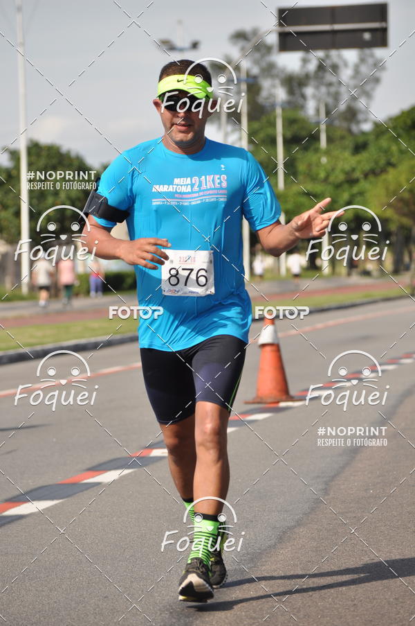 Buy your photos of the event21KES - Meia Maratona do Esprito Santo on Fotop