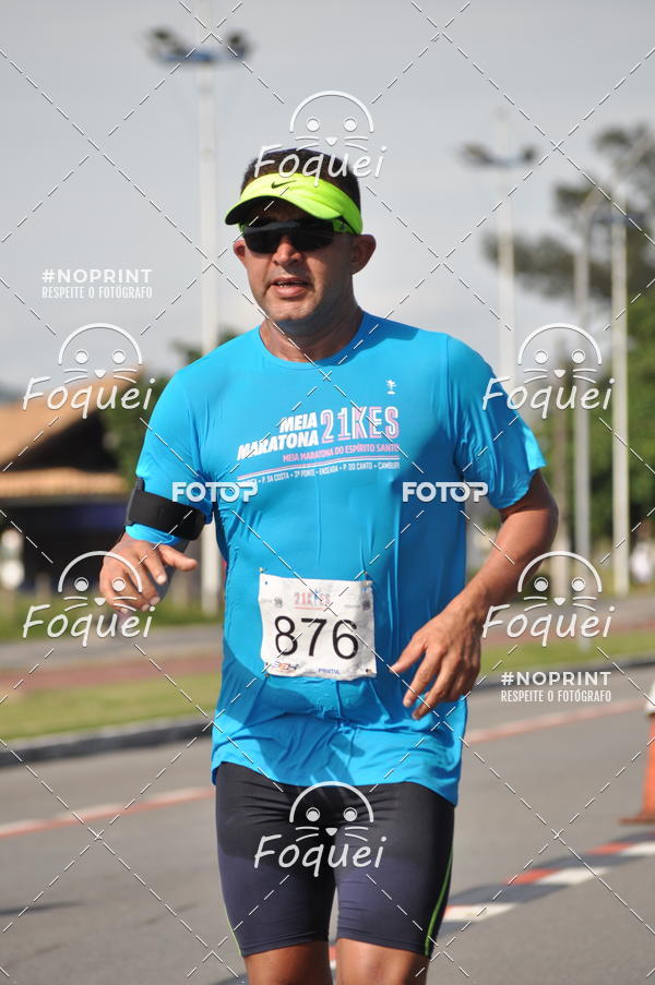 Buy your photos of the event21KES - Meia Maratona do Esprito Santo on Fotop