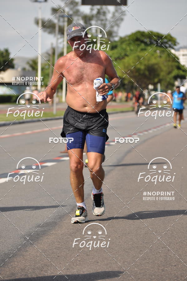 Buy your photos of the event21KES - Meia Maratona do Esprito Santo on Fotop