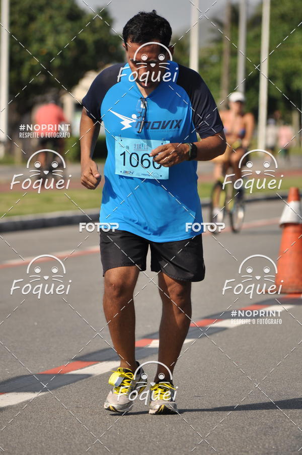 Buy your photos of the event21KES - Meia Maratona do Esprito Santo on Fotop