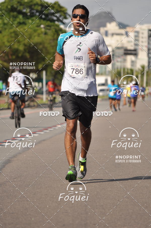 Buy your photos of the event21KES - Meia Maratona do Esprito Santo on Fotop