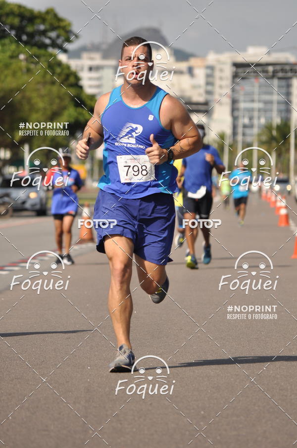 Buy your photos of the event21KES - Meia Maratona do Esprito Santo on Fotop