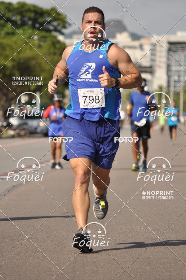 Buy your photos of the event21KES - Meia Maratona do Esprito Santo on Fotop