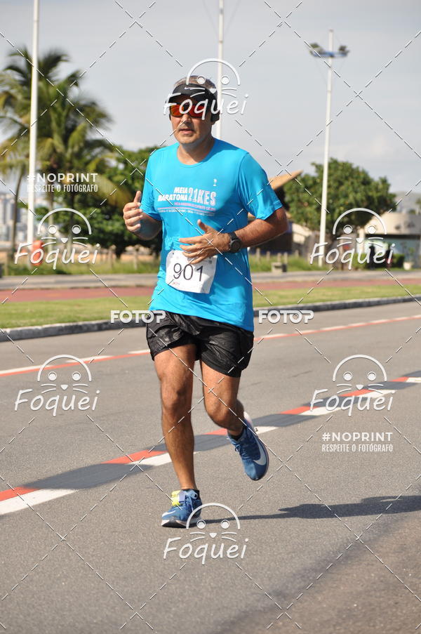 Buy your photos of the event21KES - Meia Maratona do Esprito Santo on Fotop