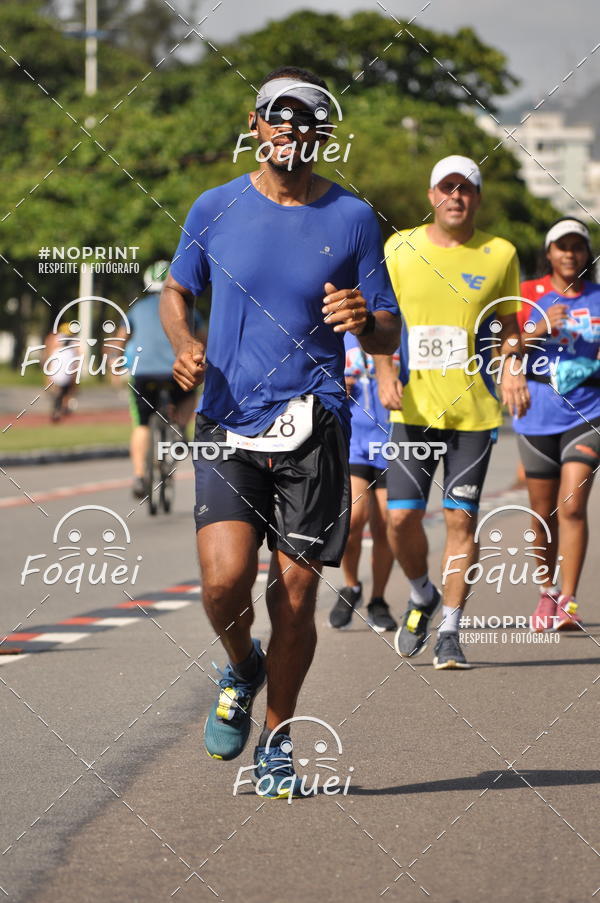 Buy your photos of the event21KES - Meia Maratona do Esprito Santo on Fotop