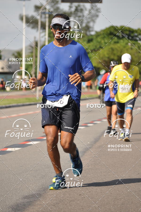 Buy your photos of the event21KES - Meia Maratona do Esprito Santo on Fotop