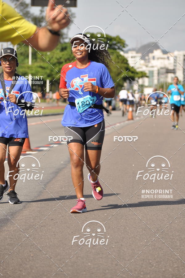 Buy your photos of the event21KES - Meia Maratona do Esprito Santo on Fotop