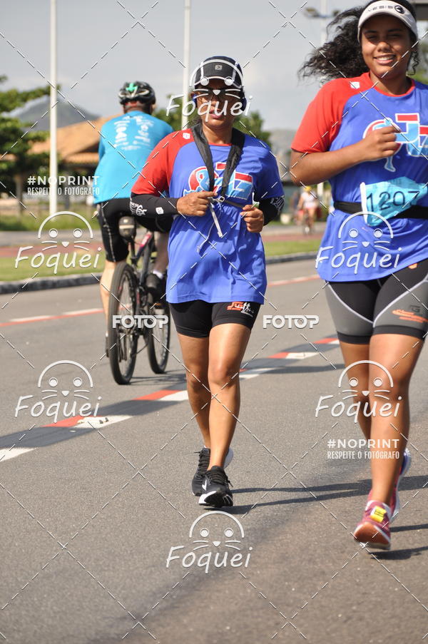 Buy your photos of the event21KES - Meia Maratona do Esprito Santo on Fotop