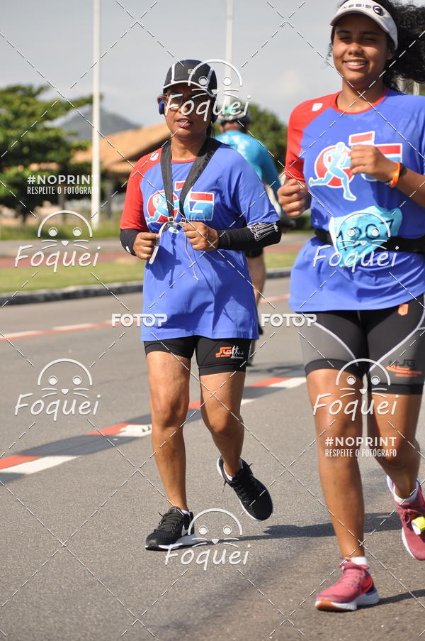 Buy your photos of the event21KES - Meia Maratona do Esprito Santo on Fotop