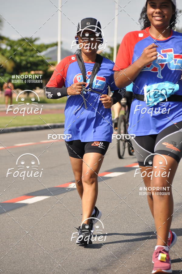 Buy your photos of the event21KES - Meia Maratona do Esprito Santo on Fotop