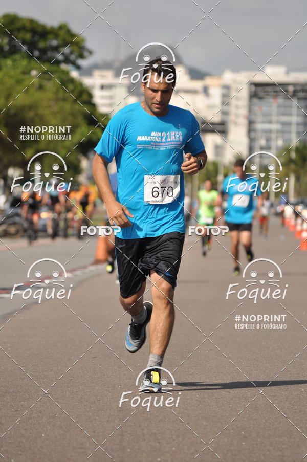 Buy your photos of the event21KES - Meia Maratona do Esprito Santo on Fotop