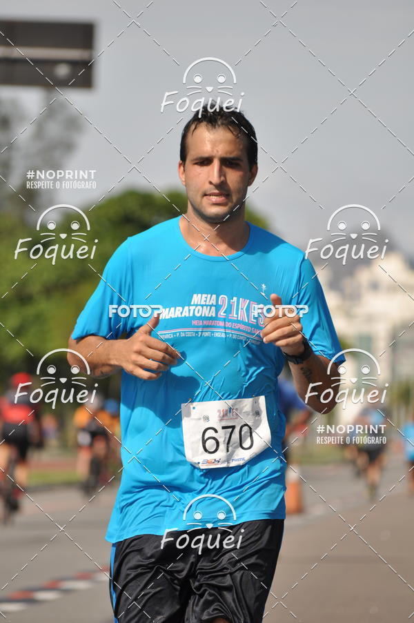 Buy your photos of the event21KES - Meia Maratona do Esprito Santo on Fotop