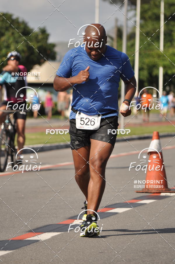 Buy your photos of the event21KES - Meia Maratona do Esprito Santo on Fotop