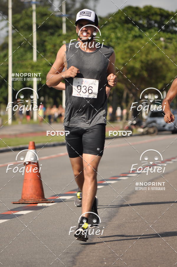 Buy your photos of the event21KES - Meia Maratona do Esprito Santo on Fotop