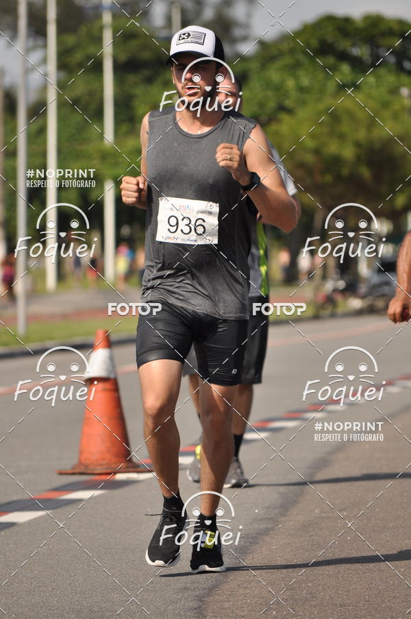 Buy your photos of the event21KES - Meia Maratona do Esprito Santo on Fotop