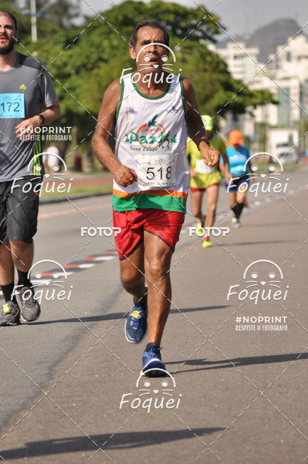 Buy your photos of the event21KES - Meia Maratona do Esprito Santo on Fotop