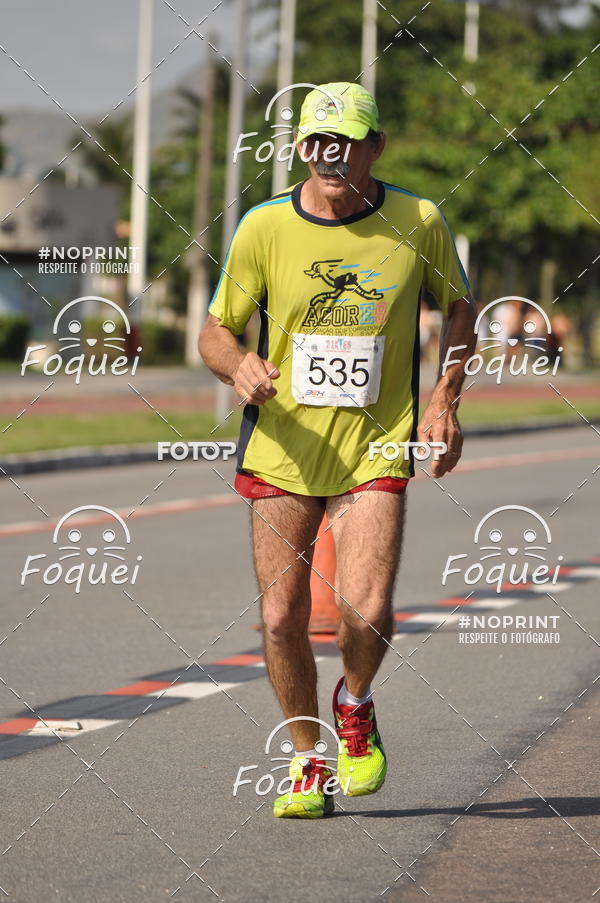 Buy your photos of the event21KES - Meia Maratona do Esprito Santo on Fotop