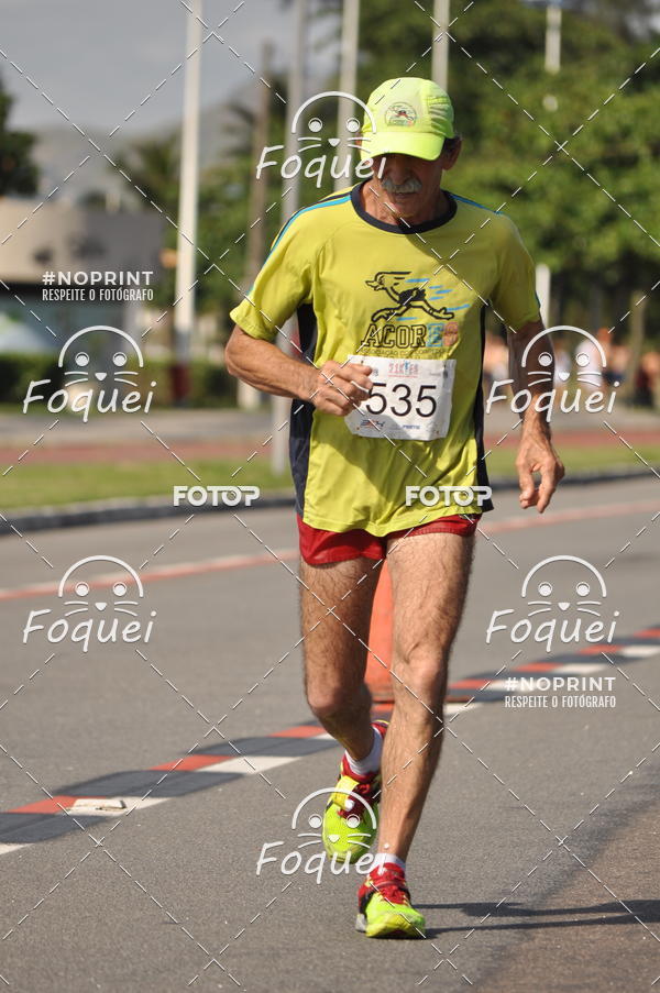 Buy your photos of the event21KES - Meia Maratona do Esprito Santo on Fotop