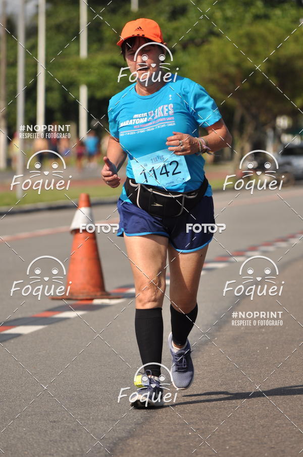 Buy your photos of the event21KES - Meia Maratona do Esprito Santo on Fotop