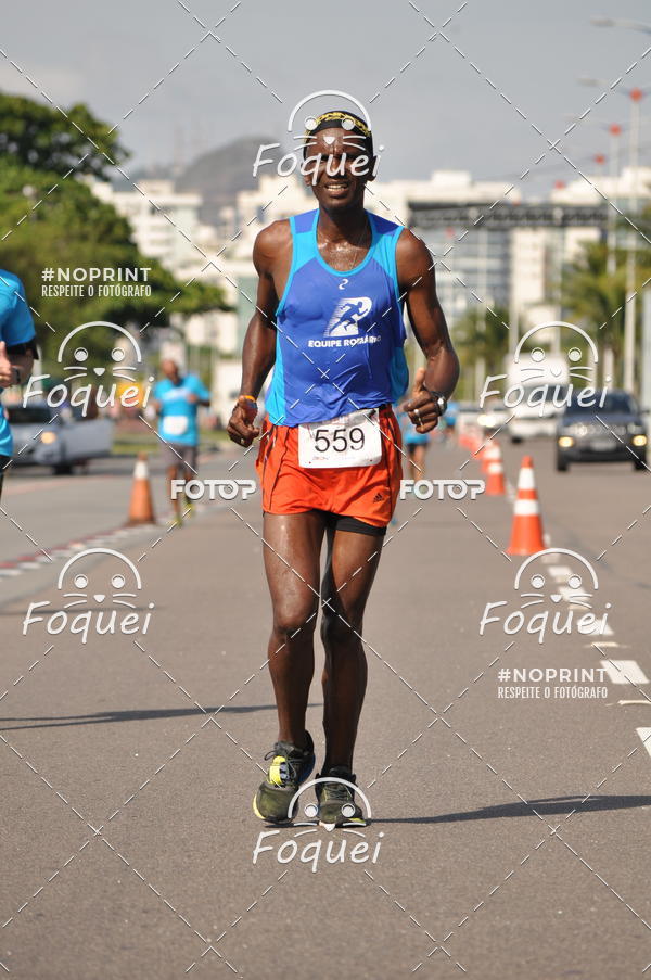 Buy your photos of the event21KES - Meia Maratona do Esprito Santo on Fotop
