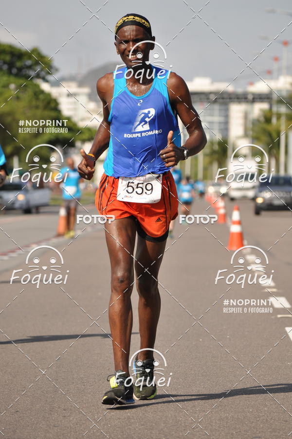 Buy your photos of the event21KES - Meia Maratona do Esprito Santo on Fotop