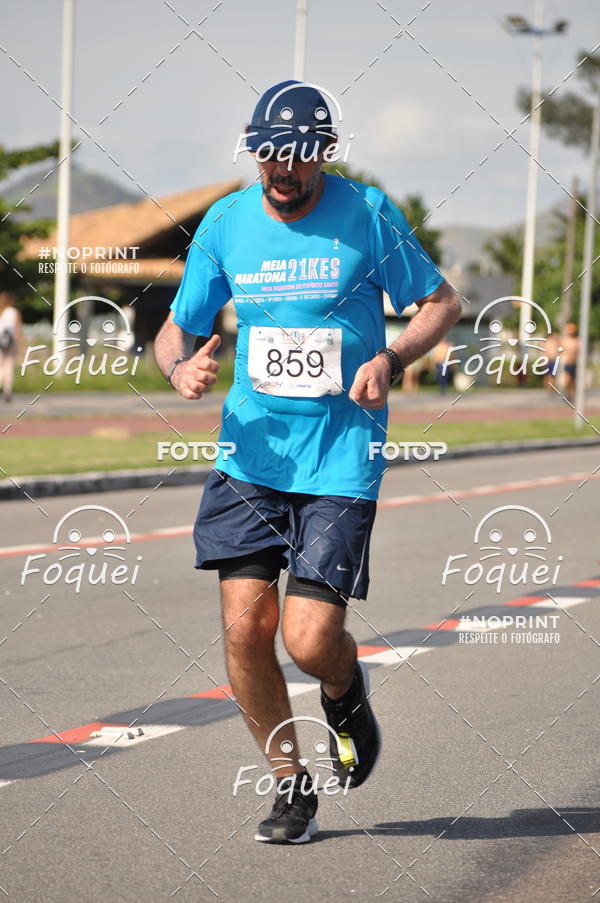 Buy your photos of the event21KES - Meia Maratona do Esprito Santo on Fotop