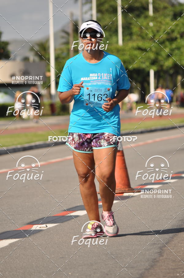 Buy your photos of the event21KES - Meia Maratona do Esprito Santo on Fotop