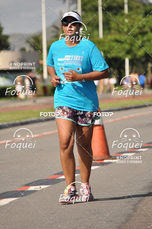 Buy your photos of the event21KES - Meia Maratona do Esprito Santo on Fotop
